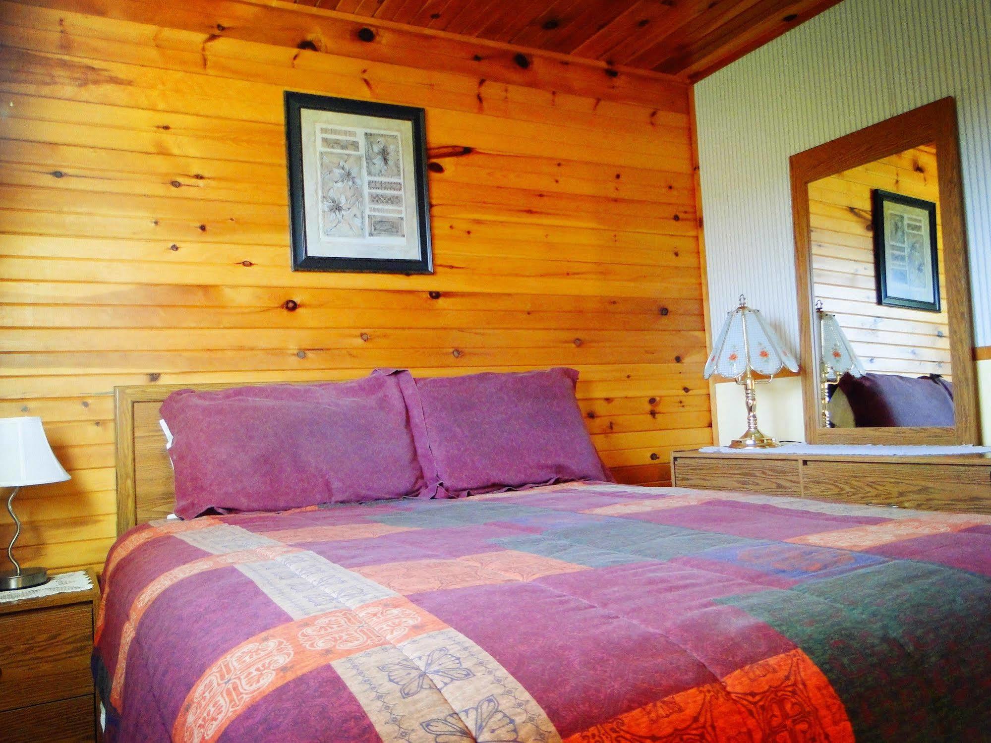 Blue Crest Cottages นอร์ธรัสติโค ภายนอก รูปภาพ